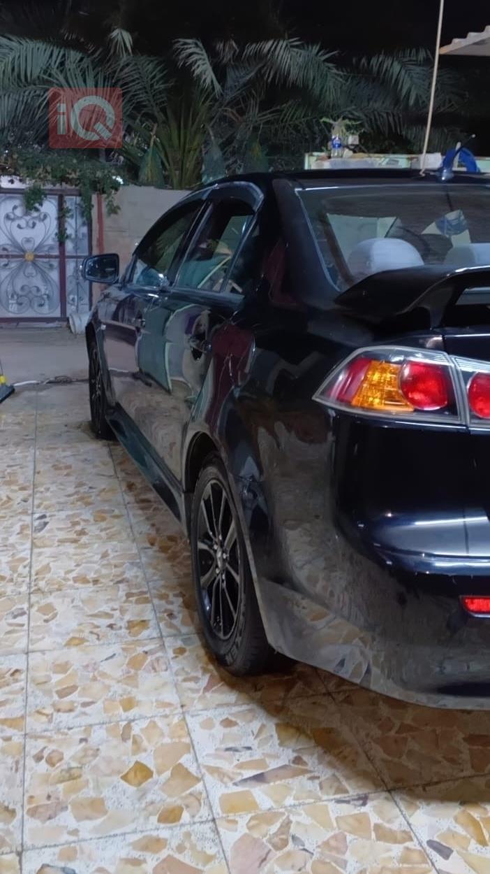 میتسوبیشی لانسەر